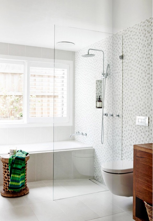bathtub or shower? both! (via Domaine Home / photo Lisa Cohen)