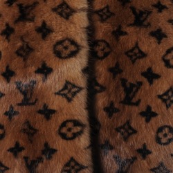rvggz:  Louis Vuitton monogram fur scarf…