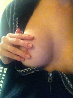 naked-a:  Rly bad phone pic but my nipples match my nail polish