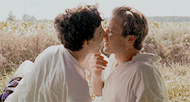 chalaamet:  Call Me by Your Name (2017):  kiss scenes 