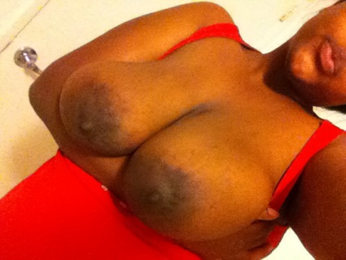 thisbeautyneedsabeast:  Who wants a hug 😋😋😋