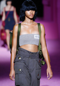 vl4da:  iesha hodges @ marc jacobs ss 2015