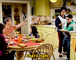Cristela S01E13