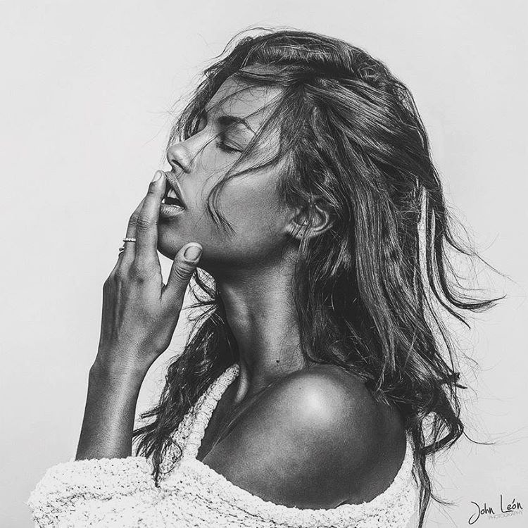 john-leon-photography:  Ohâ€¦.that Girl â¤ï¸ @aida.eme #johnleon #malcriado