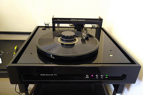 analog-dreams:  Goldmund Studio 4/ T3F/VdH Grasshopper III SLA 