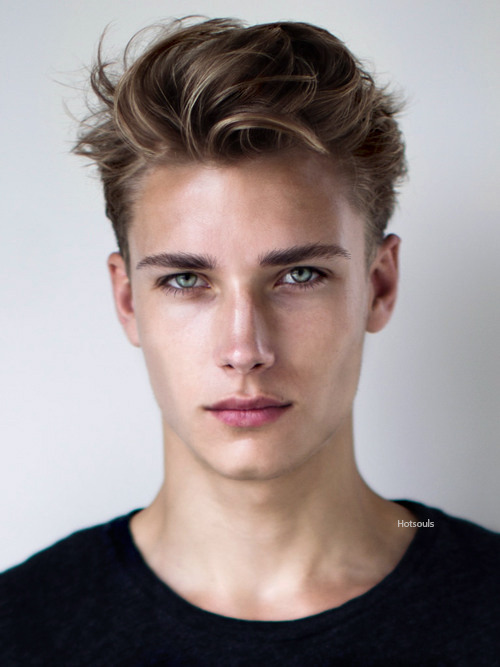 blog-of-boys-and-boys-with-boys:hotsouls:Swedish model and actor Niclas Gillies 