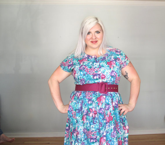 bighappybeauty:  The difference a belt makes. Both ways adorable! Floral Candy Vintage