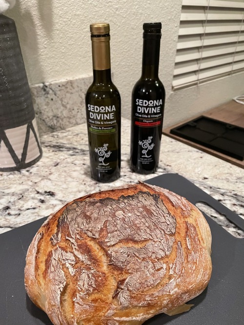 Homemade No knead Dutch oven bread. . more on www.reddit.com/r/food/comments/qjgnih/homemade