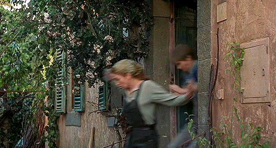 tumblr_ps0vbtdsSe1vgzjh3o4_540.gifv