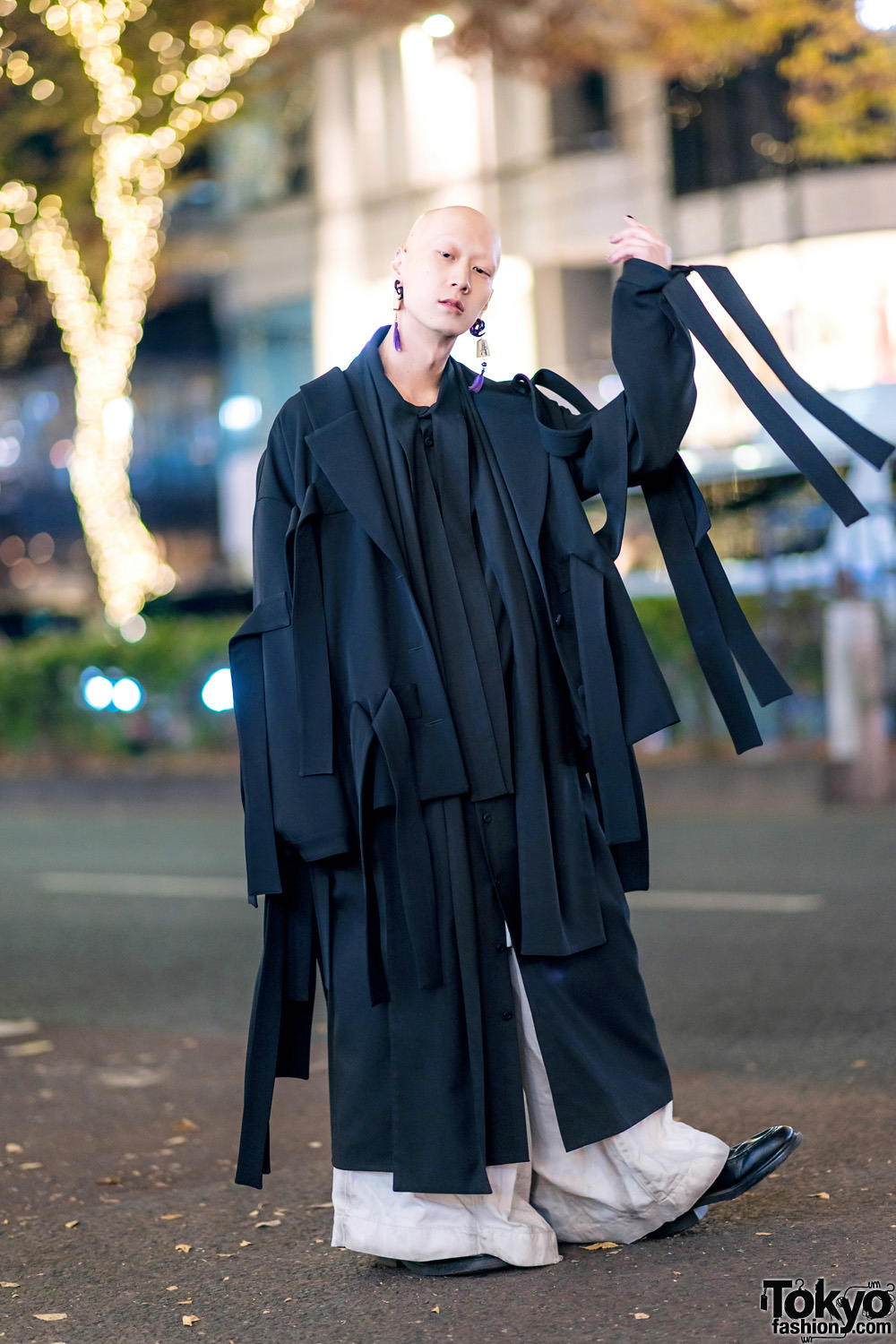 tokyo-fashion:  Japanese musician Shouta on the street in Harajuku wearing an oversized