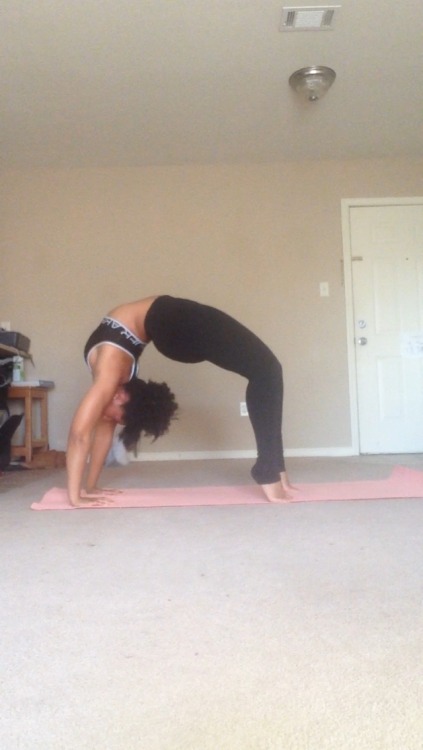 mintchocolate-chump:  maiahthemermaid:  I look better in ◼️BLACK◼️ anyway!  Yassss 😍👏