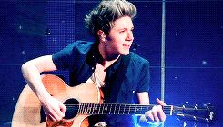 lermun:  Niall in This Is Us 