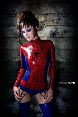 Iheartchaos:  Cosplay Of The Day: Latex Spider-Girl Spider-Girl In Full Latex By