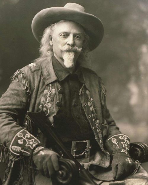 174 éve született Buffalo Bill amerikai bölényvadász, mutatványos #multkor #history
https://www.instagram.com/p/B9Caxb0BL3F/?igshid=1p9iys9388vcn