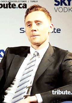 chocolatehiddlestoner-deactivat:  CAN YOU NOT!? 