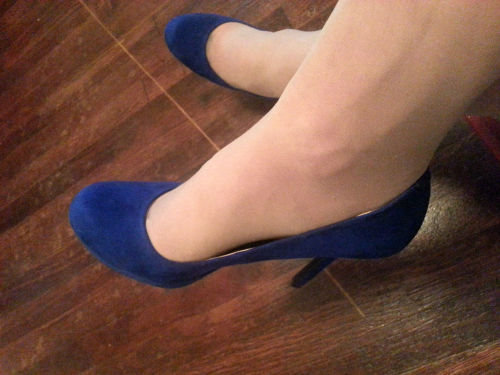 New Candies blue suede platform heels with nude sheer-to-the=waist pantyhose.