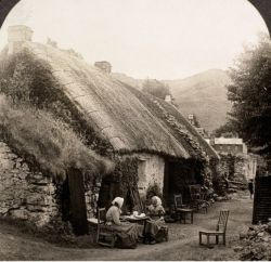 ollebosse:    A home in the Scottish Highlands. Photographed c1902.  