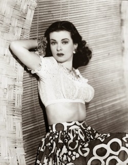 girl-o-matic:  Joan Bennett 