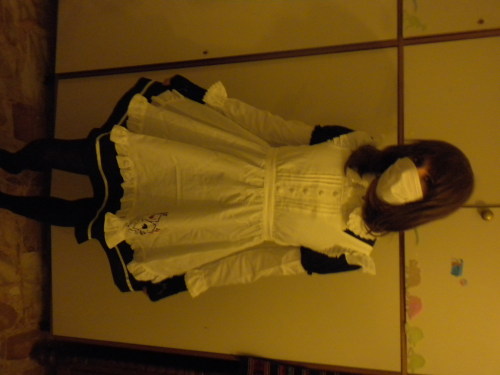 Last post was pretty bad (sorry!!!), so here is a sort-of-better-one, with my new maid outfit by bodyline!!