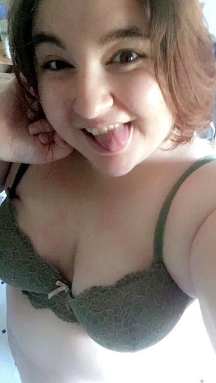 nymphoartemis2: I’m The Green Fairy! I’m so in love with this bra! Ask me about my Premi