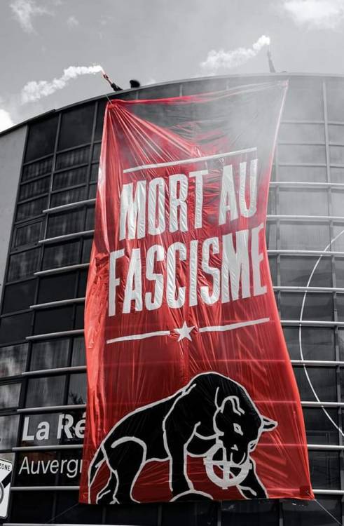 Death to fascismSchoutout to Comité Antifa Saint Etienne