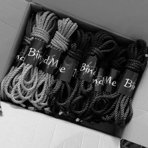 Just an ordinary rrrrropey Frrriday. #BindMe #rope #shibari #kinbaku #fetish #tiemeup #friday #bonda