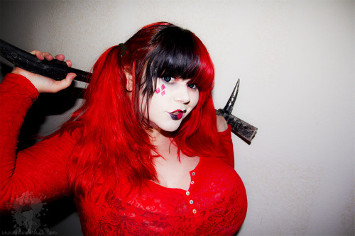 New photoshoot up on my website. =Dwww.plunderbust.com/harley-bust