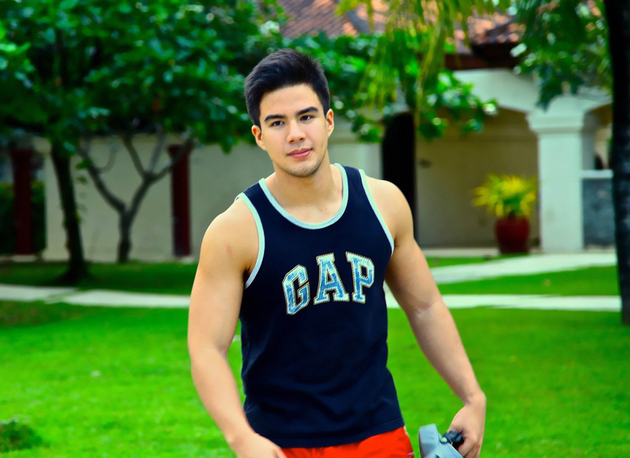 asianmalemuscle:  hotfilipinoboys:  Patrick Bonnin Lim   #asian #male #muscle #gay 