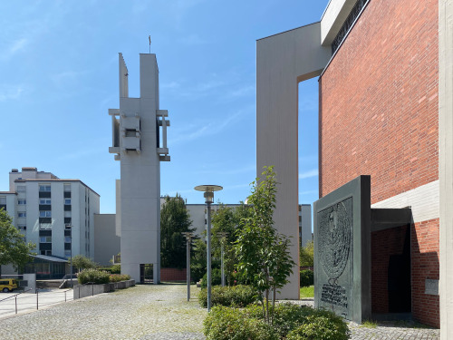 Franz Xaver Gärtner, a student of Sep Ruf, designed this impressive Catholic church, an octagon