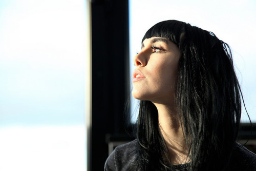 grinned:  Hannah Snowdon by jadecarneyphotography on Flickr. 