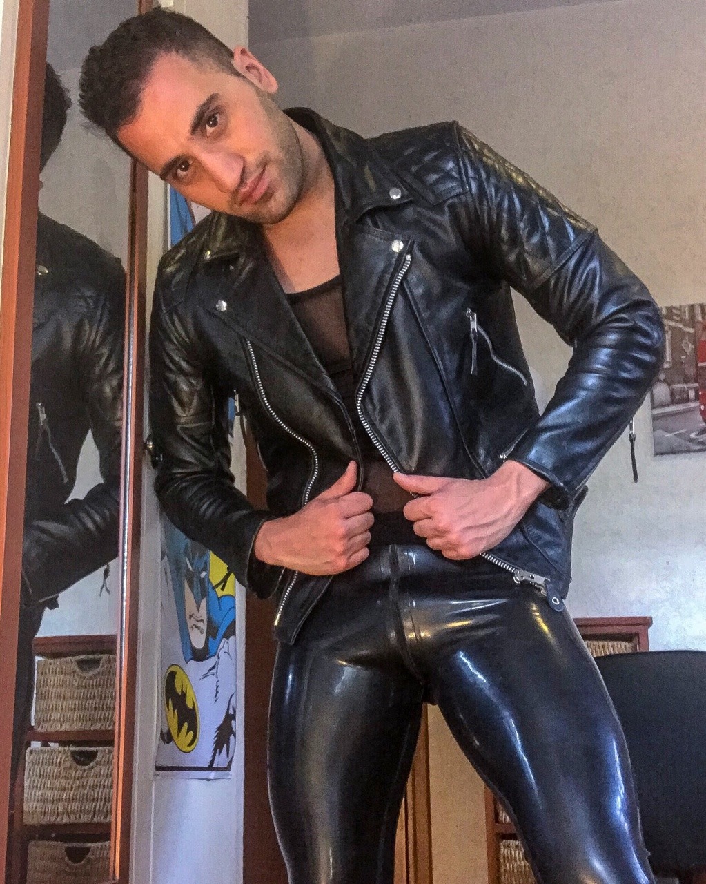 You know you love leather and latex when after 3 seconds of looking at this picture,