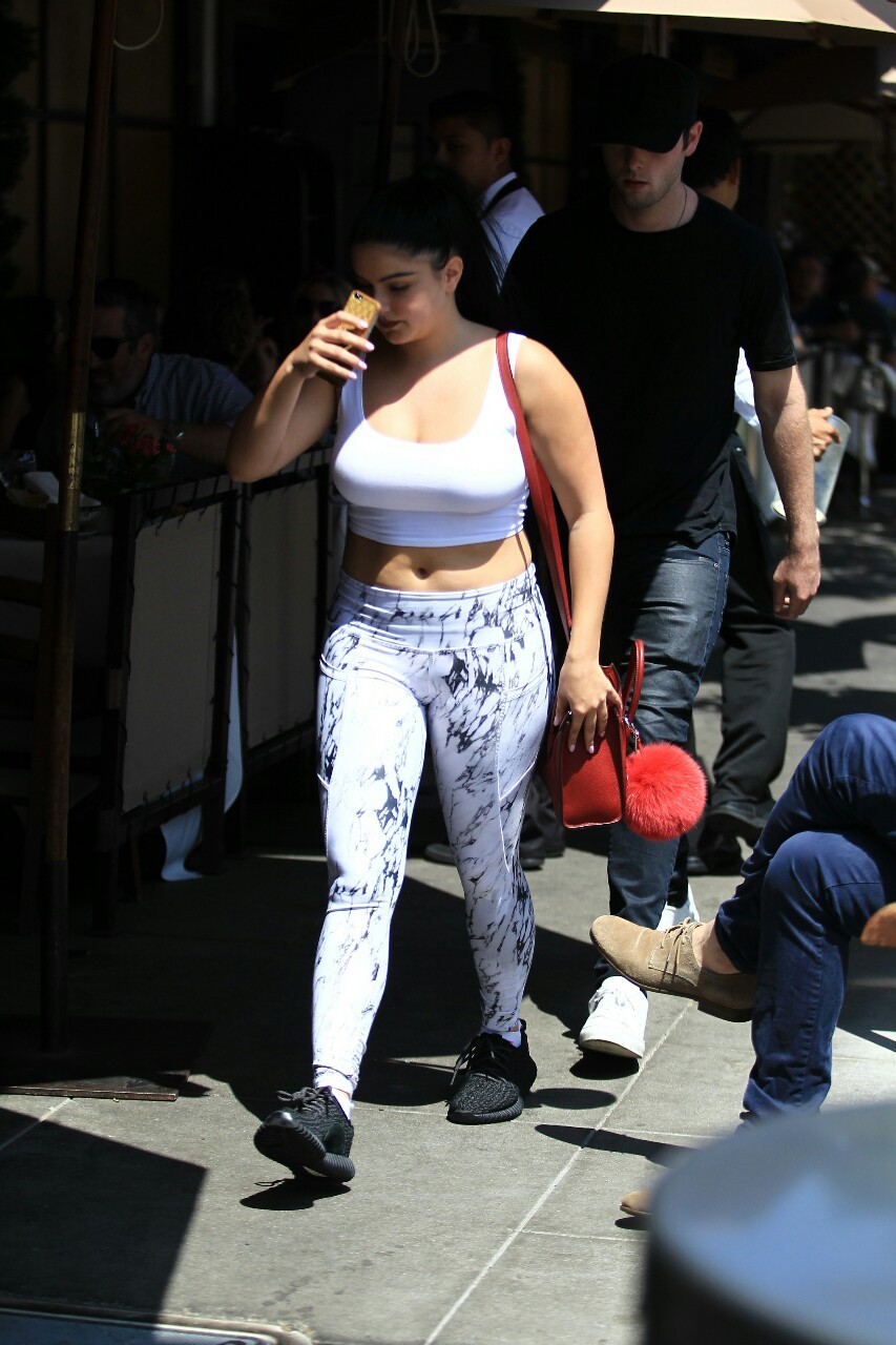 celebtights:  Ariel Winter