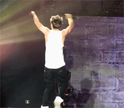Sex idiothoran:  niall being….niall (x)  pictures
