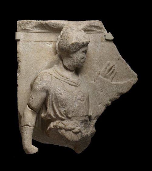 didoofcarthage:Marble metope from the Temple of Apollo Epicurius at Bassai in Arcadia, depicting a y