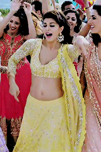 jacquelinefernandez:Character Outfits: Gracy Patel 
