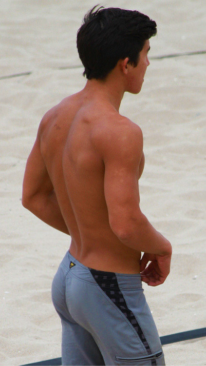 motdrobert2:  Hot Guys, Str8 Kiks, Str8 Snaps