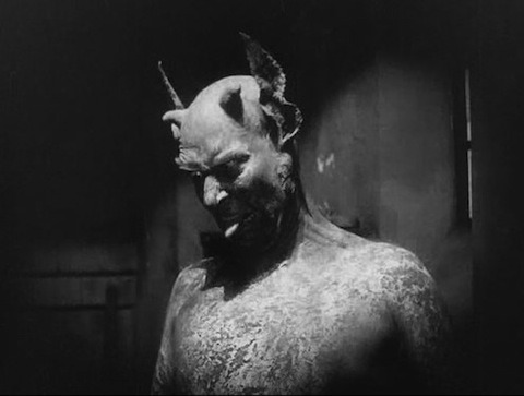 flavorpill:
“20 of the Greatest Silent Horror Films You Can Watch Right Now
”
Good things. Haxan will rock your world.