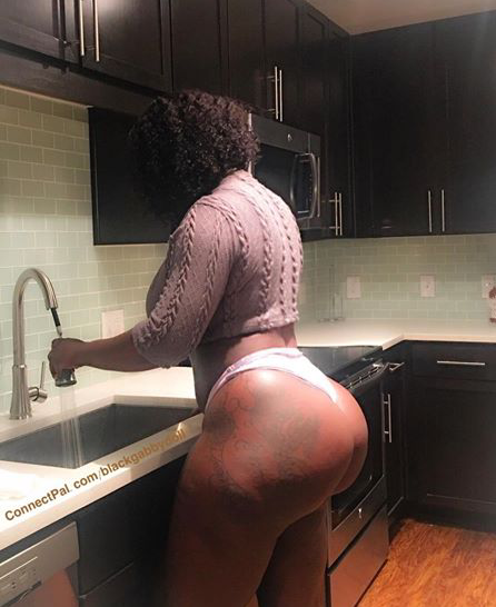 Dem Short Thickk Girls