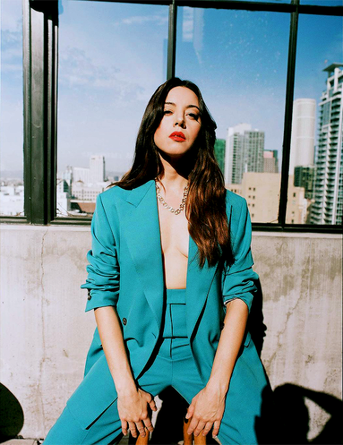 femaledaily:AUBREY PLAZA ❯ Shane McCauley × Rollacoaster