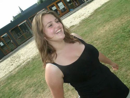 reddragonmaster2:  found her on a buddy fbfriendlist  … she is so hot…. 