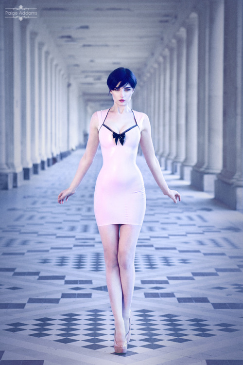 sarascarletmodel: latexfashionetc:  This is also you I think? sarascarletmodel  It is :)Photo, post 