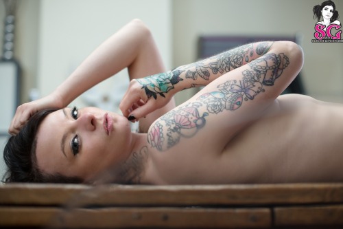 suicidegirlslover:  Crystal Suicide