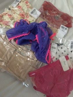 plikespanties:  Oh I do like the Post Xmas Sales!  Look what just dropped through my letterbox !  Now….which to wear today?  I like your tastes