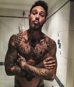 asifthisisme:  Billy Huxley  