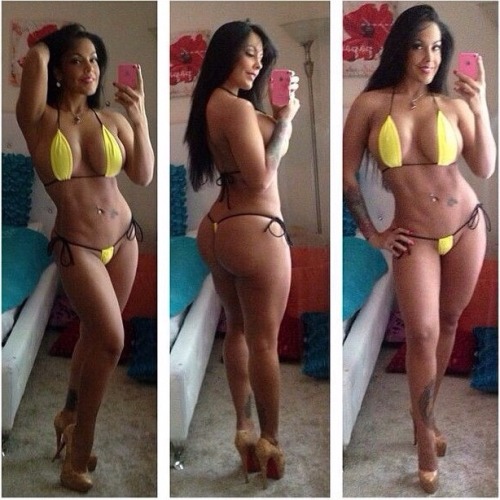 bomb-chicas:  evans601:#mamacitamonday: @fitnessbymariza NINA MERCEDEZ