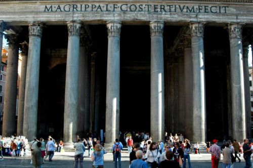 last-of-the-romans:The Pantheon in Rome, 2nd century AD. 