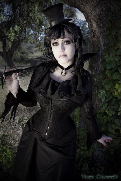 9vil-passions:  Evil Passion Fetish Goth Twitter 