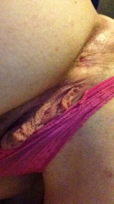 nerdydirtycurvy420:  Eat me 💦💦💦 reblog if you wanna slide your cock into my tight little eager hole 😍 KIK RoyalHighnessViolet