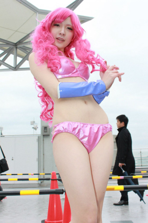 cosplaygirl: Ｃ８７　　唄汰音おれぱ　　ランちゃん　　うる星やつら: ハニロウは電気羊の夢を見るか？