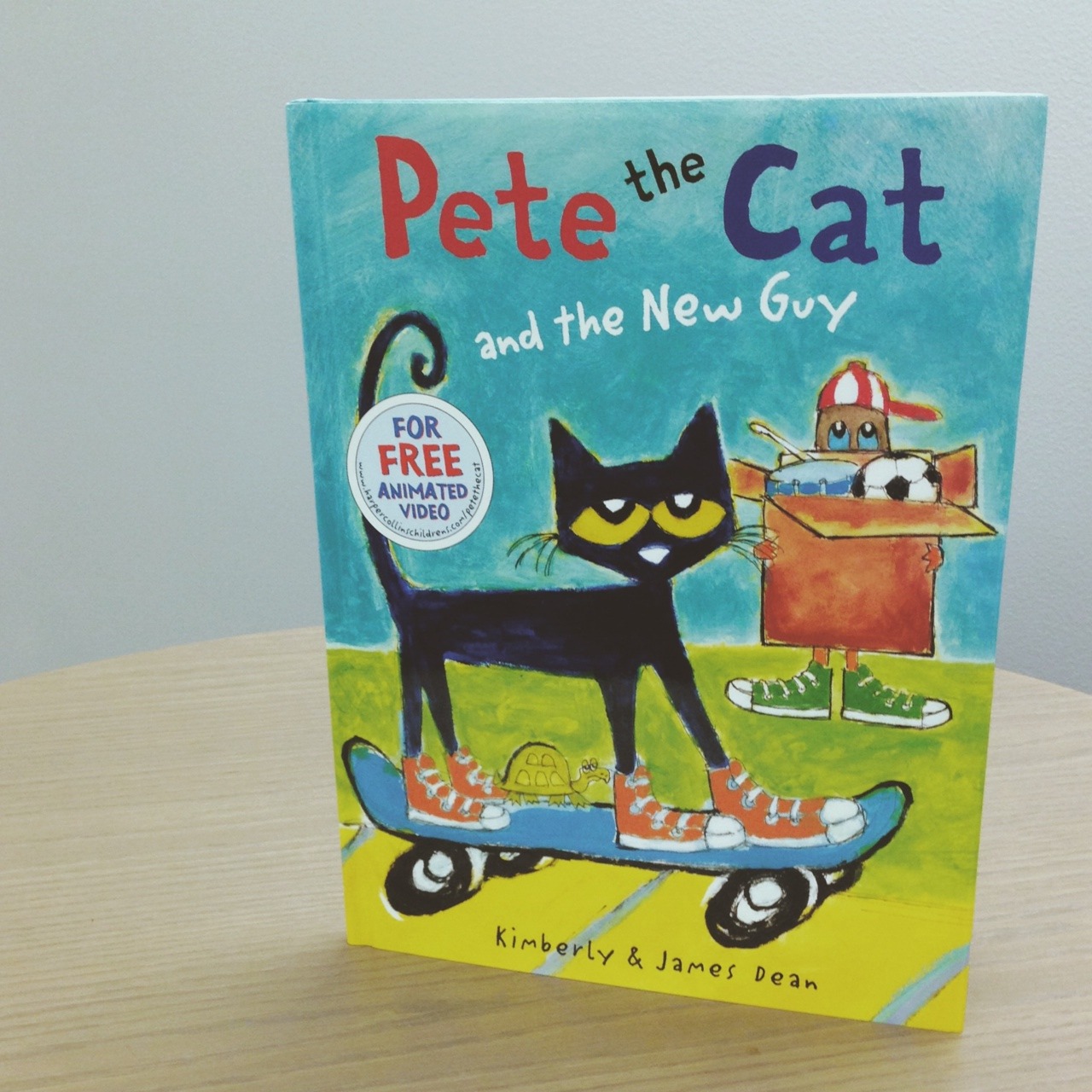 A new Pete the Cat book is here! HarperCollins Children's Books